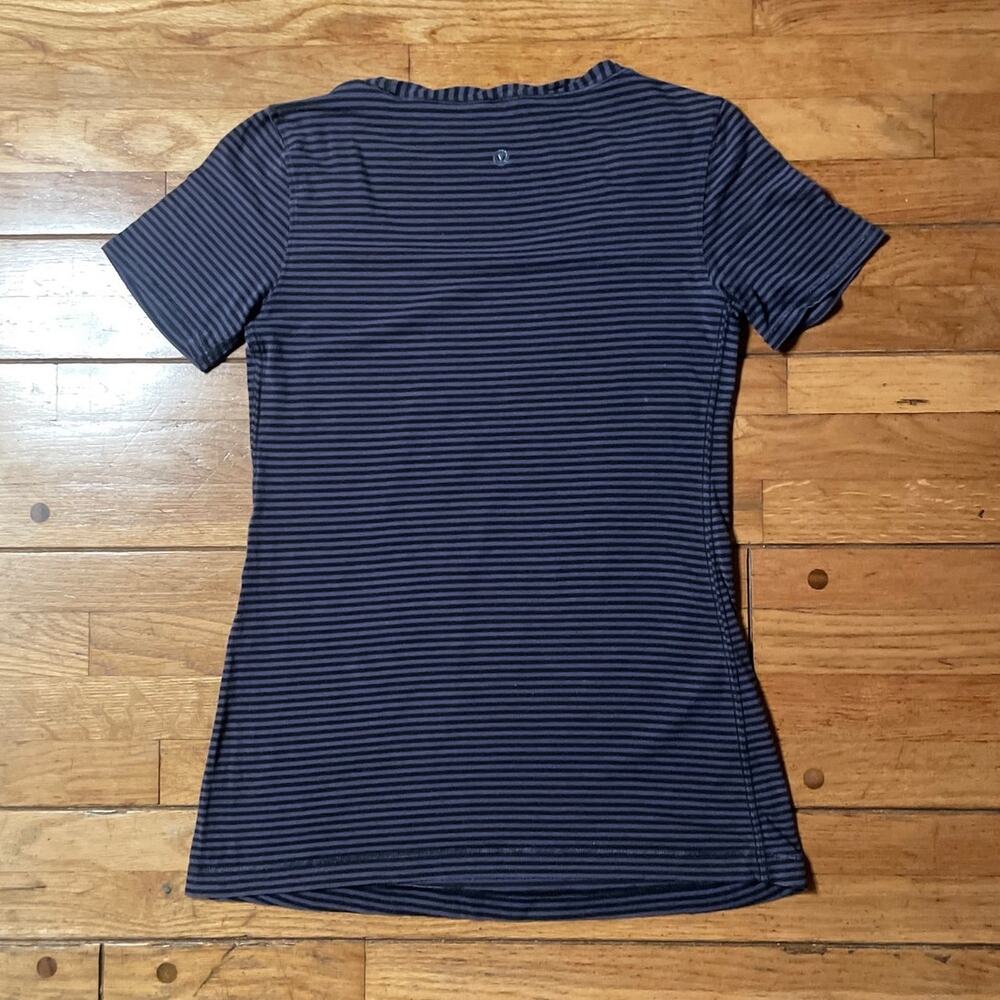Lululemon Every Yogi Short Sleeve Tee Shirt Top